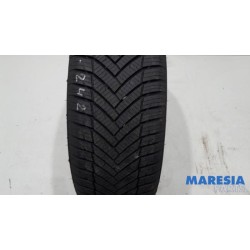 Peugeot - 208 - Tyre