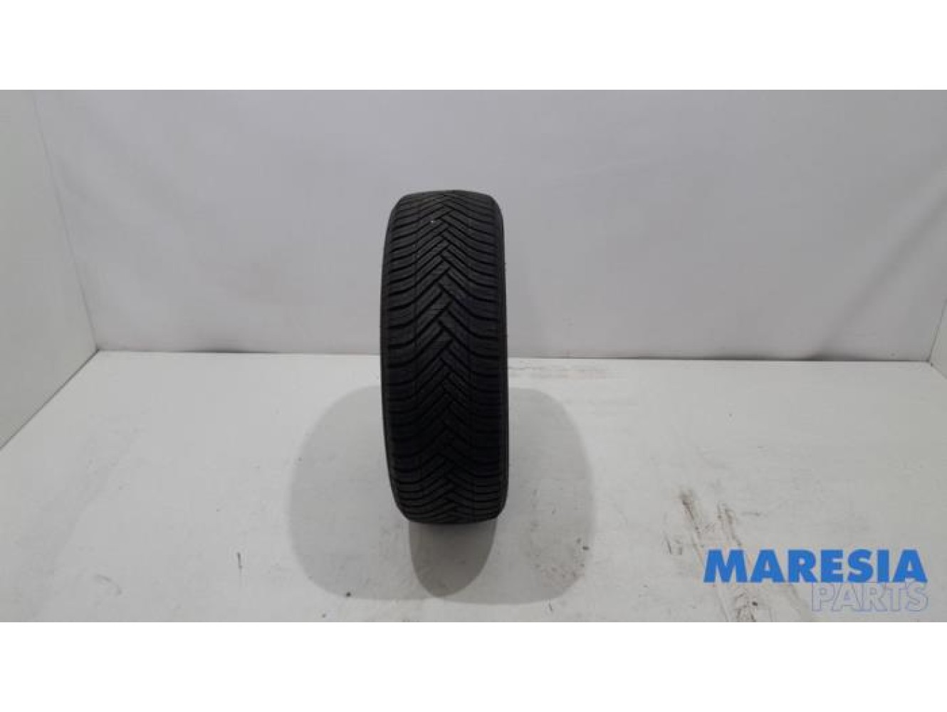 Peugeot - 208 - Tyre