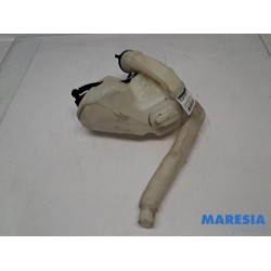 Peugeot - 208 - Front windscreen washer reservoir