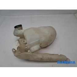 Peugeot - 208 - Front windscreen washer reservoir
