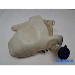 Peugeot - 208 - Front windscreen washer reservoir