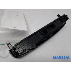 Peugeot - RCZ - Panic lighting switch