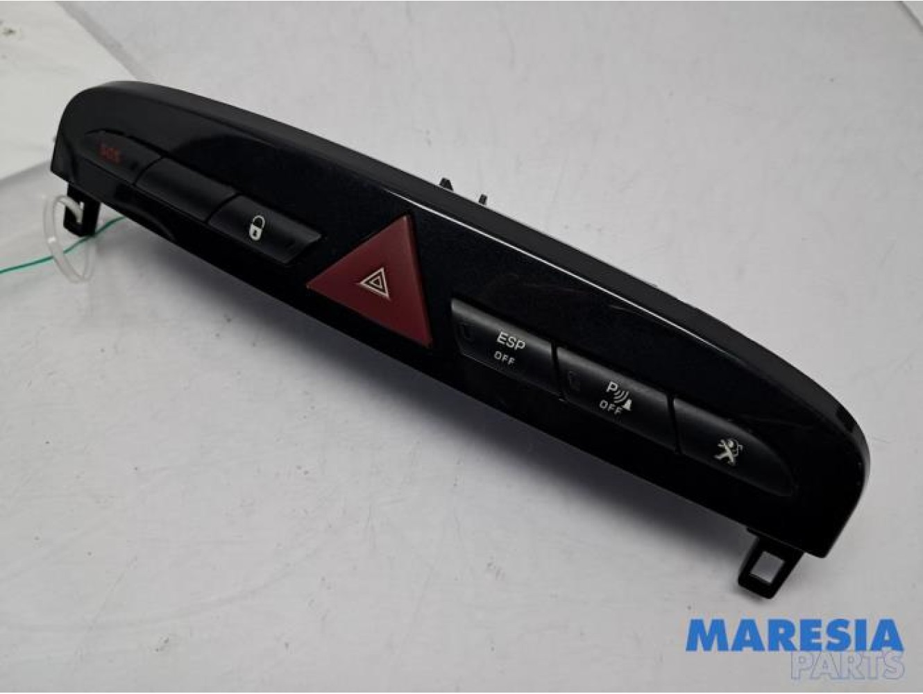 Peugeot - RCZ - Panic lighting switch