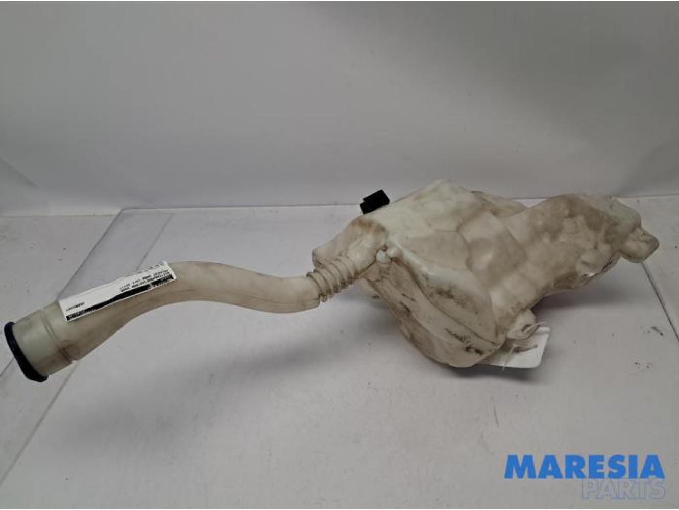 Peugeot - 3008 - Front windscreen washer reservoir