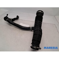 Renault - Clio - Air intake hose