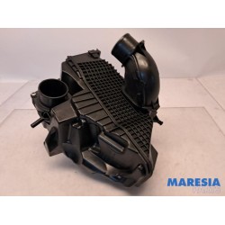 Renault - Clio - Air box