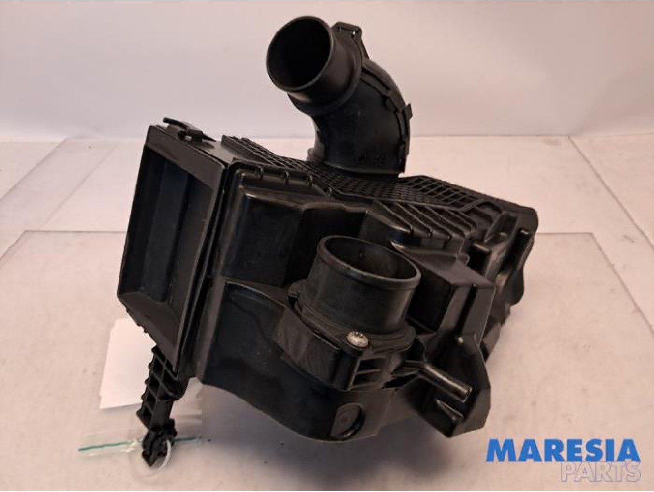 Renault - Clio - Air box