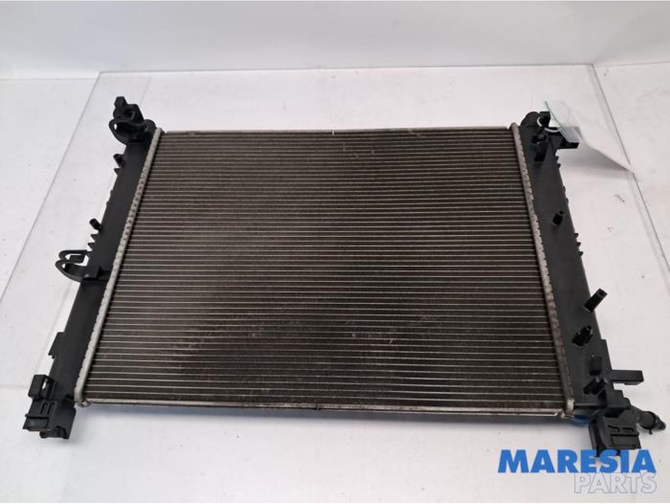 Renault - Clio - Radiator