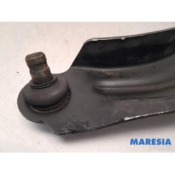 Renault - Clio - Front lower wishbone, right
