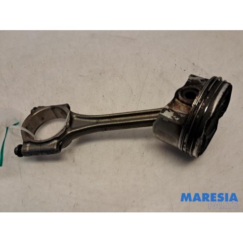 Peugeot - 208 - Connecting rod