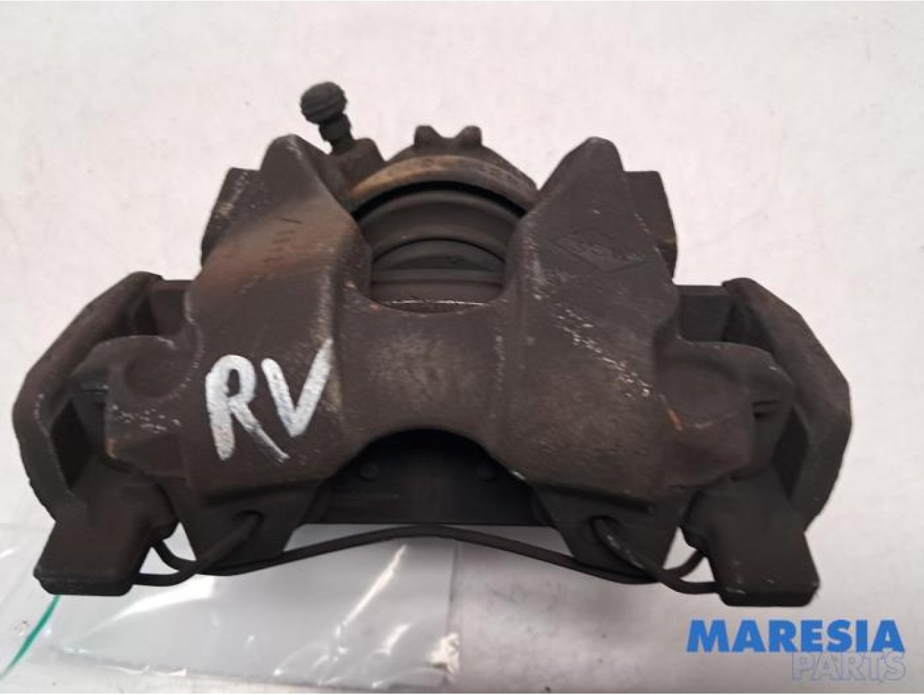 Renault - Clio - Front brake calliper, right