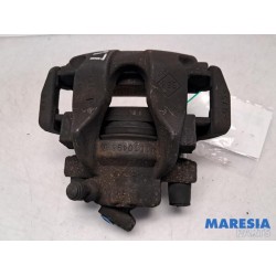 Renault - Clio - Front brake calliper, left