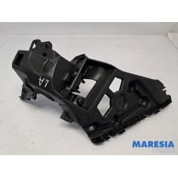 Renault - Clio - Rear bumper frame