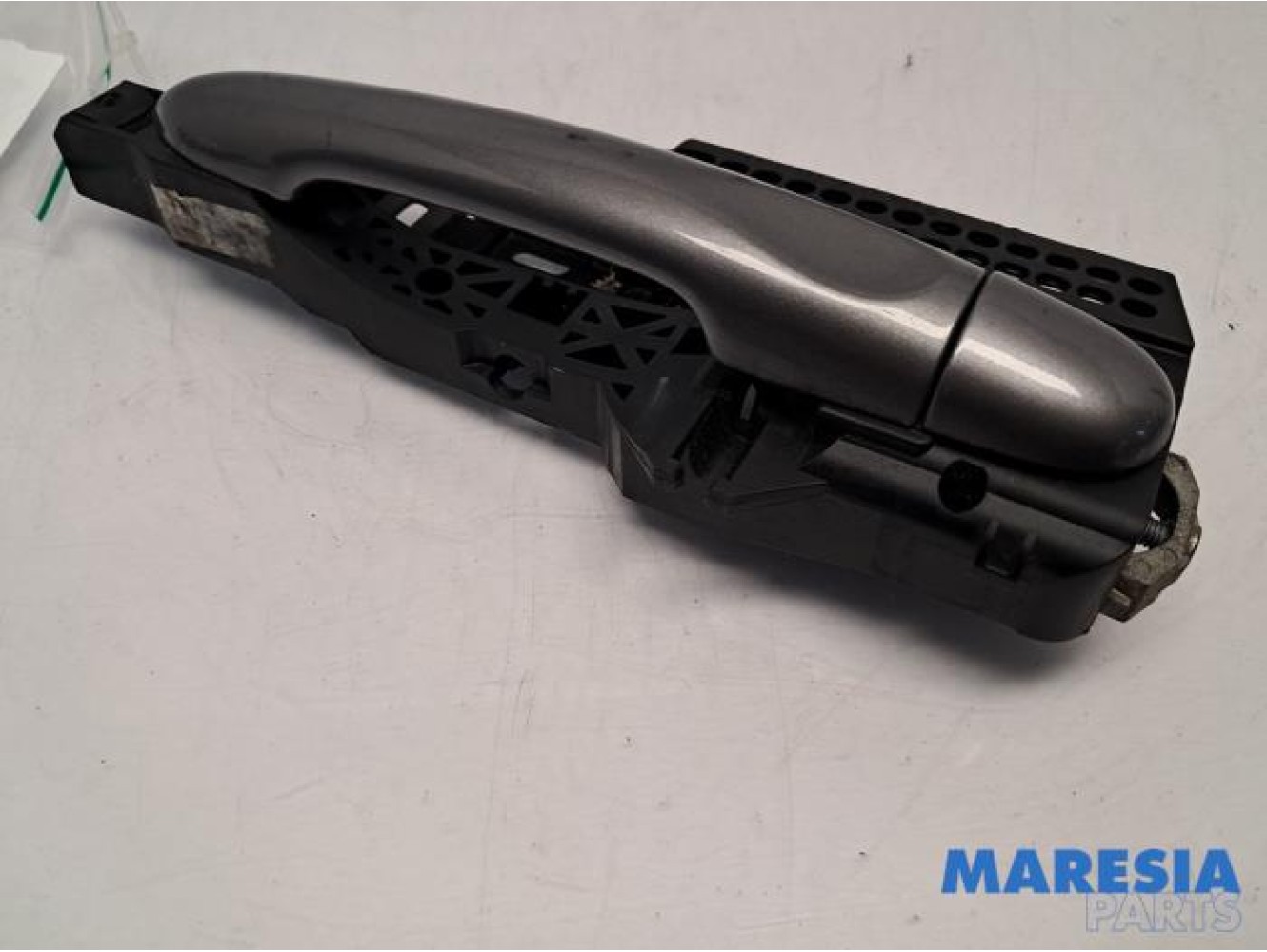 Renault - Clio - Front door handle 4-door, right