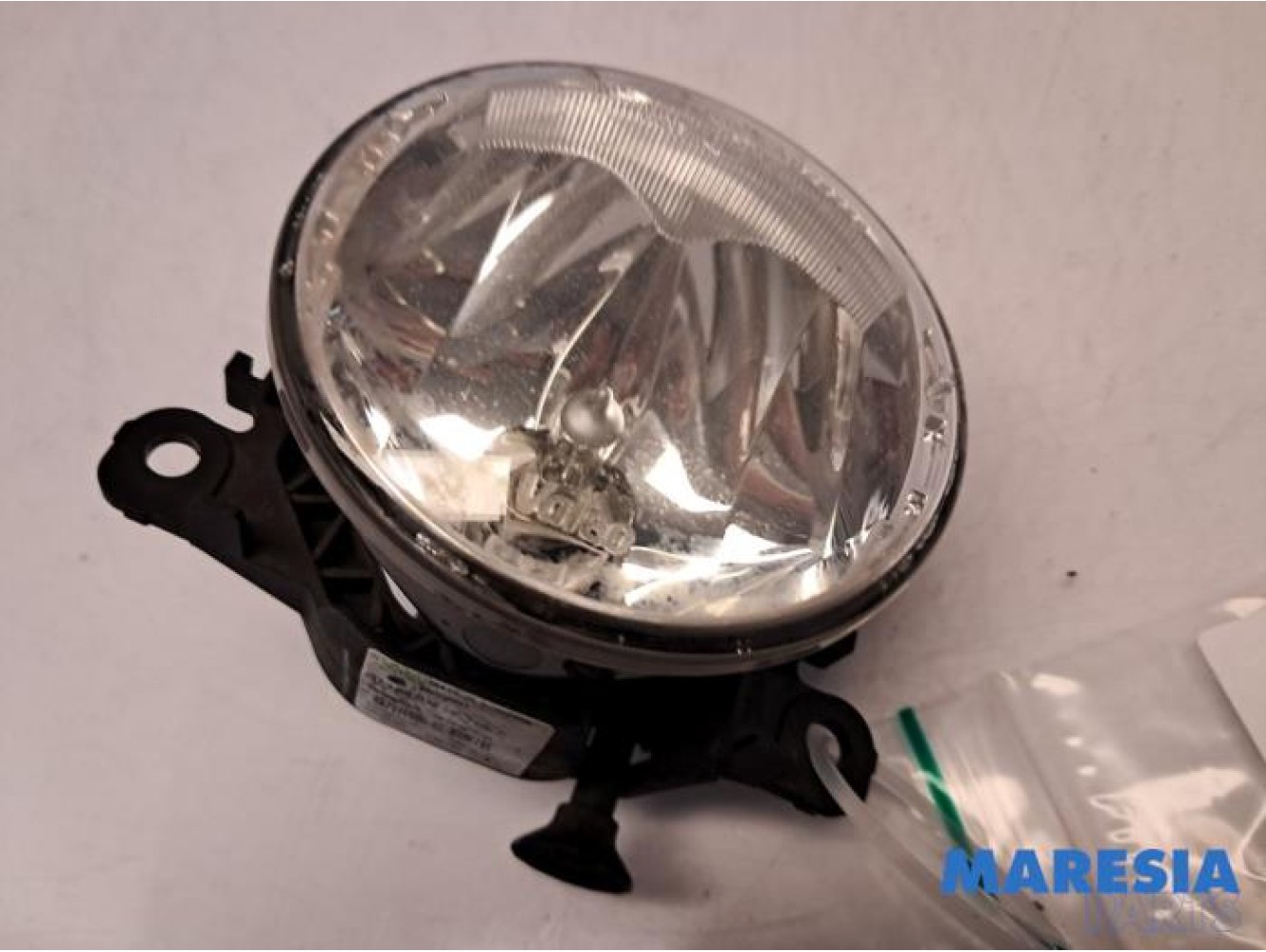 Renault - Clio - Fog light, front right