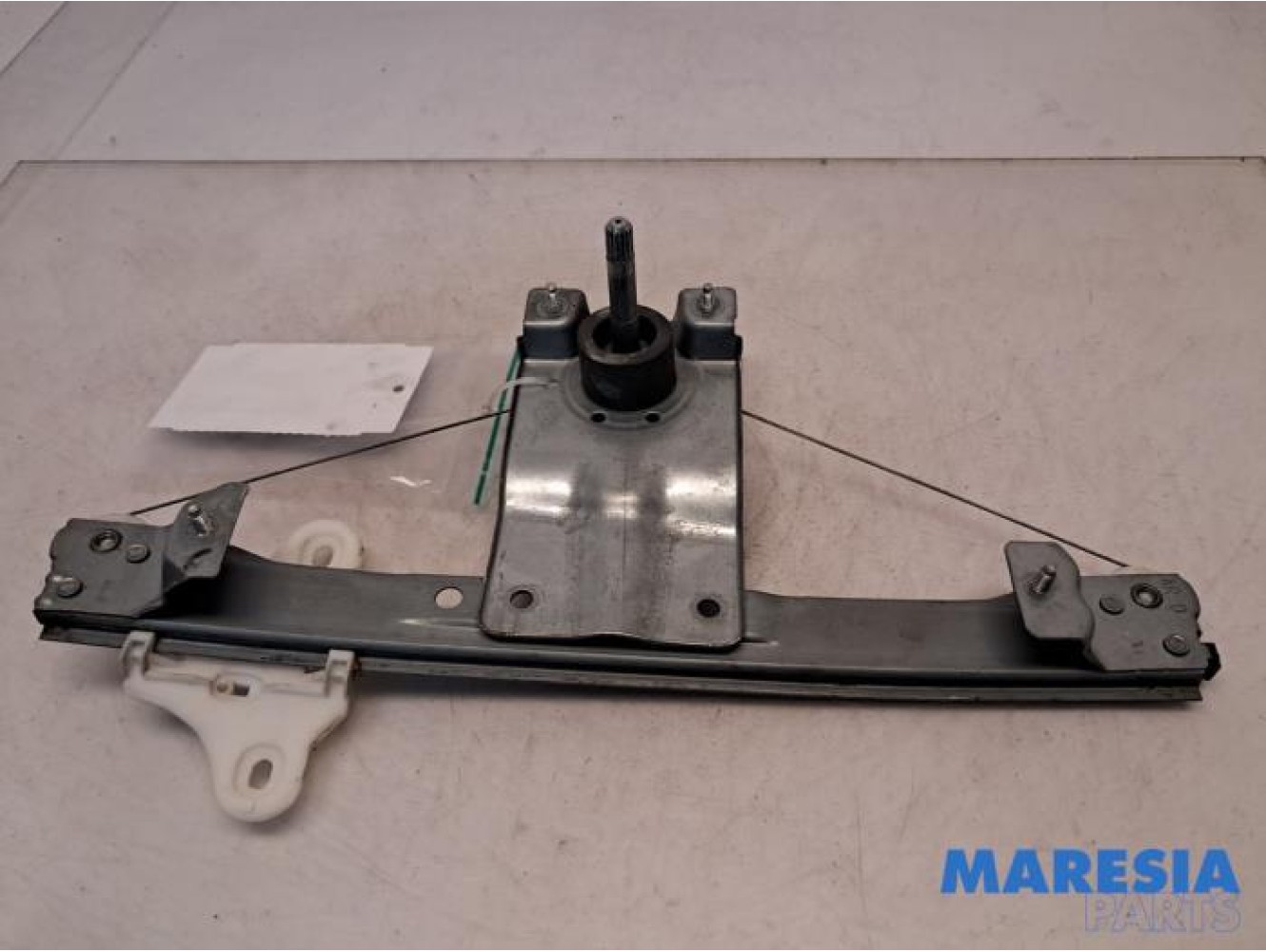 Renault - Clio - Rear door window mechanism 4-door, right