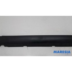 Citroen - C5 - Marche-pied (list de couverture) droite