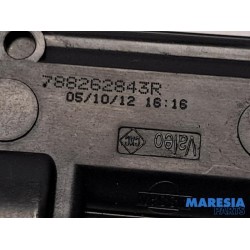 Renault - Clio - Tank flap lock motor