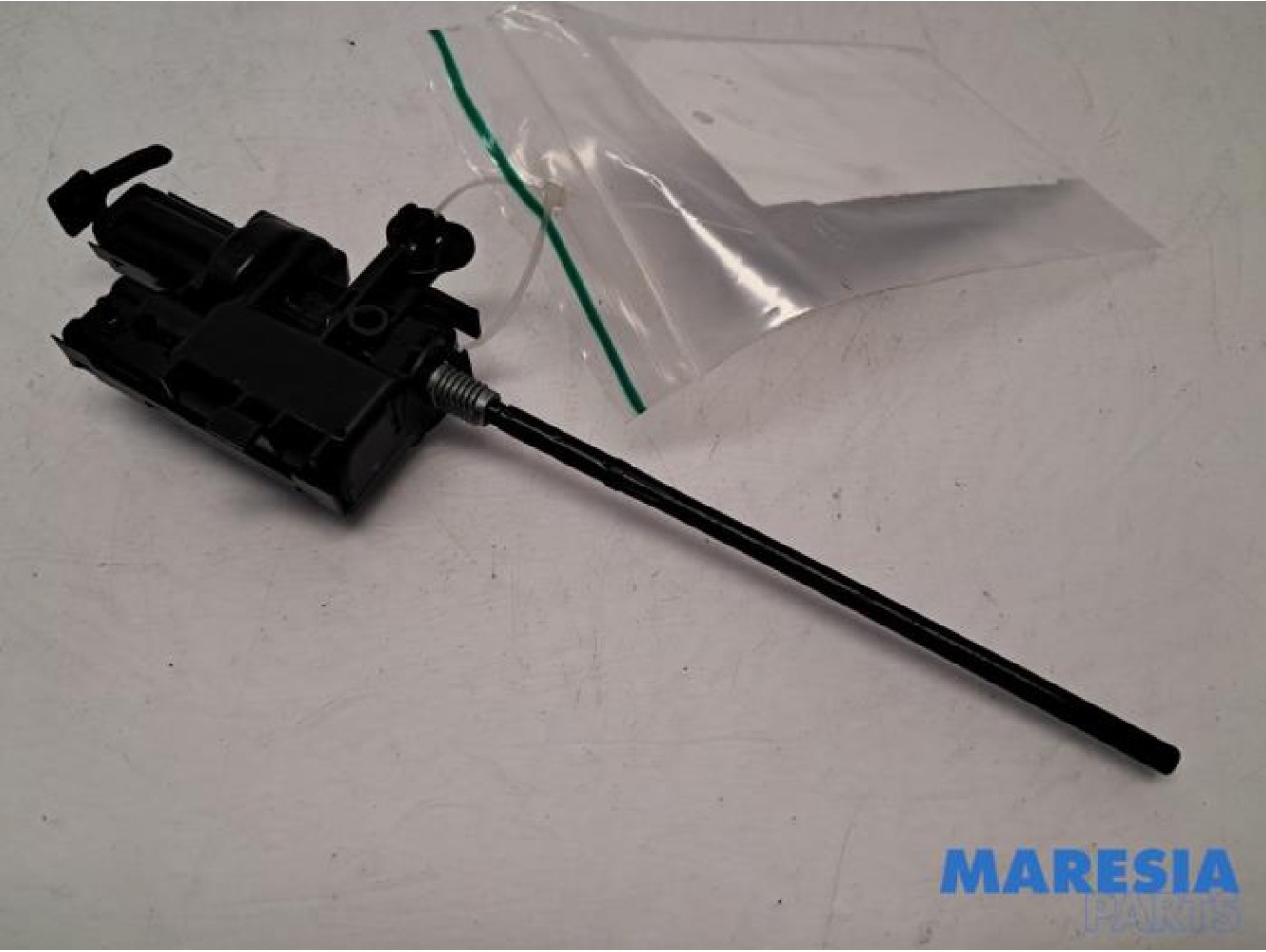 Renault - Clio - Tank flap lock motor