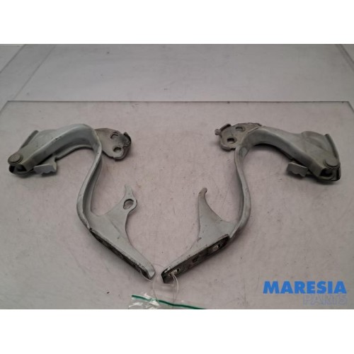 Fiat - 500 - Bonnet Hinge