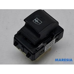 Renault - Clio - Electric window switch