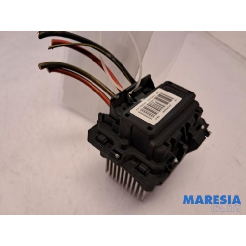 Renault - Clio - Heater resistor