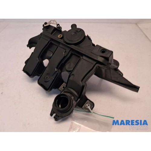 Renault - Trafic - PCV valve