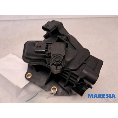 Renault - Trafic - Throttle body