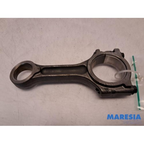 Renault - Trafic - Connecting rod
