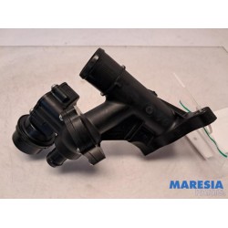 Renault - Trafic - Boîtier thermostat