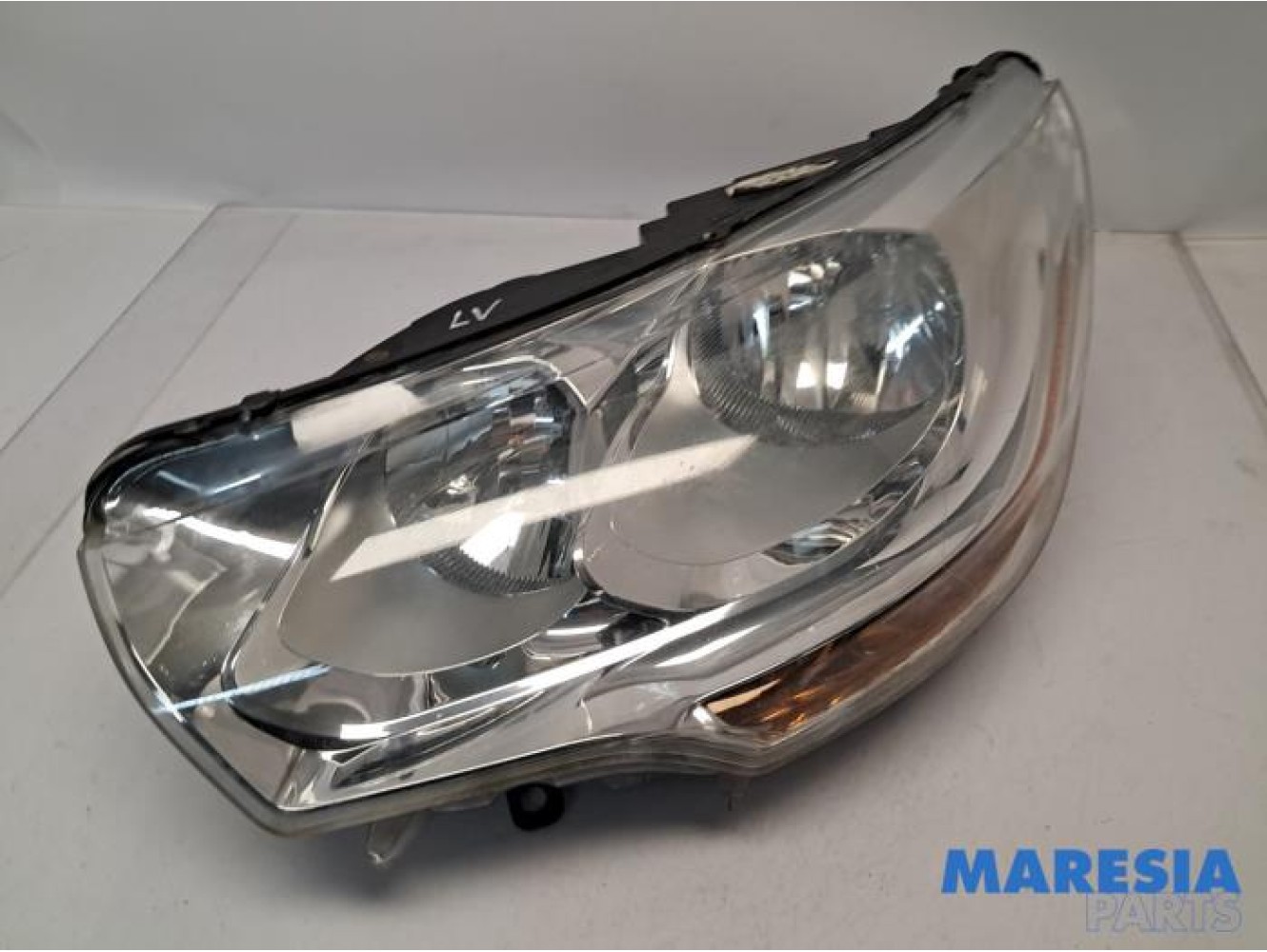 Citroen - C4 - Koplamp links