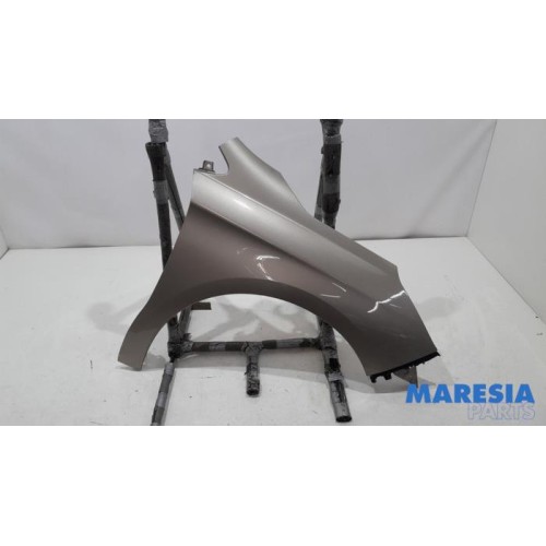 Citroen - C4 - Front wing, right