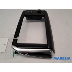 Peugeot - 208 - Radio control panel