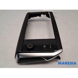 Peugeot - 208 - Radio control panel