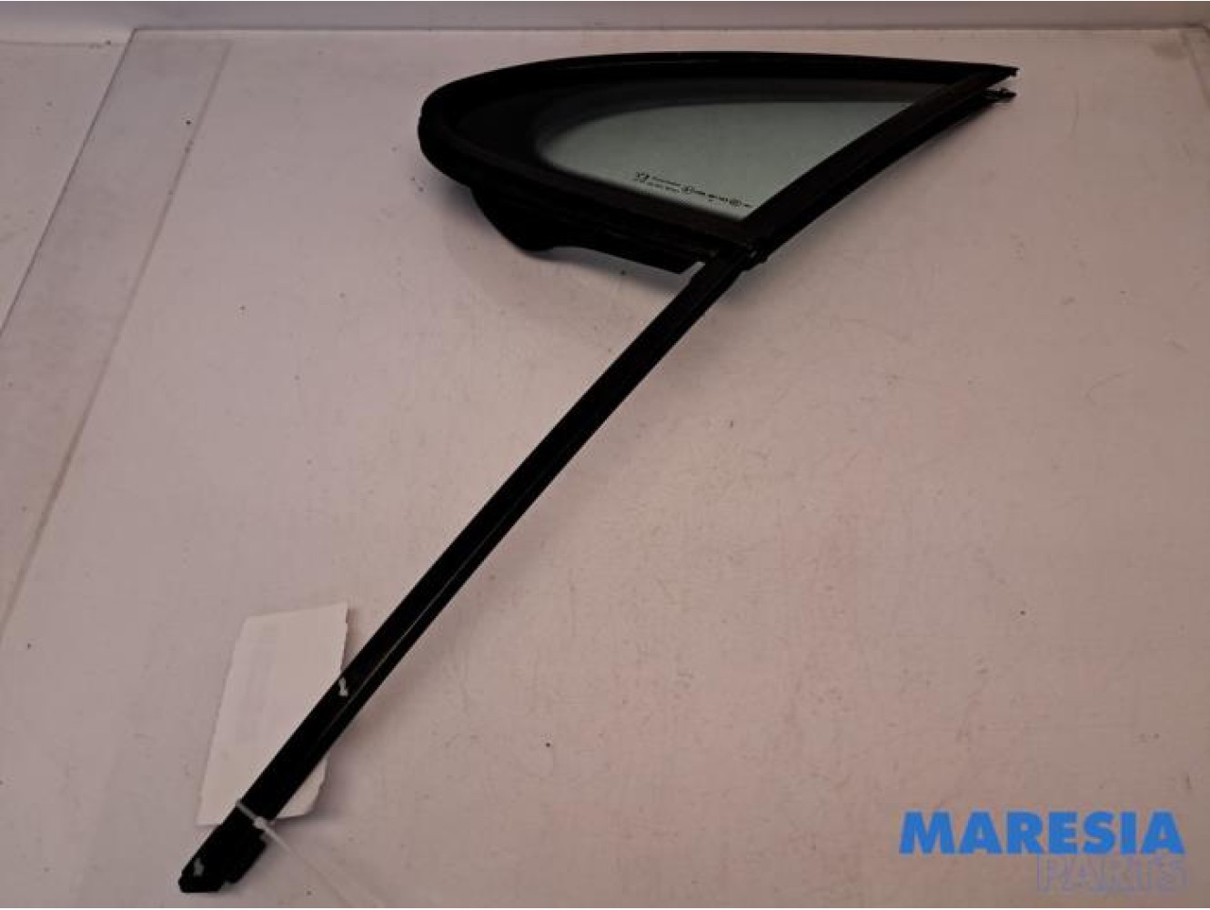 Peugeot - 207 - Quarter light, front left