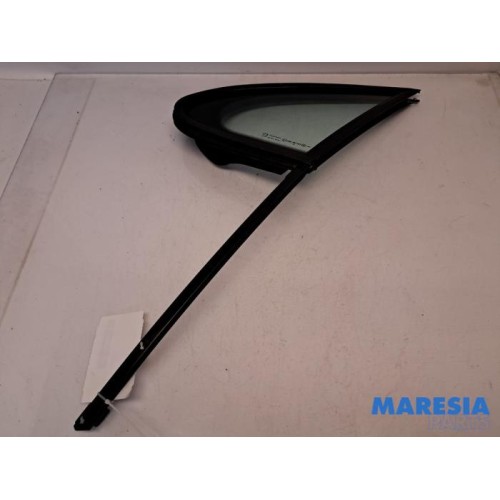 Peugeot - 207 - Quarter light, front left