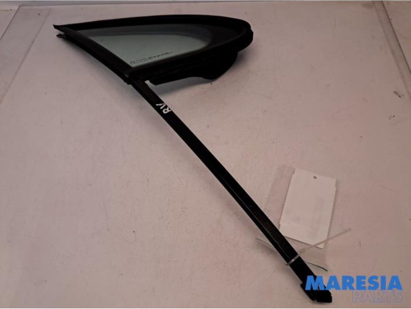 Peugeot - 207 - Quarter light, front right