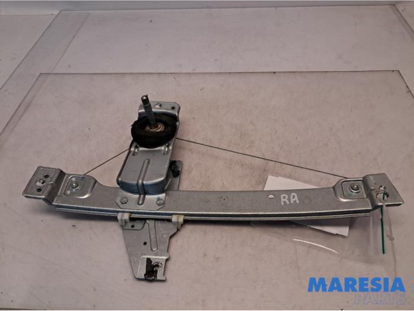 Peugeot - 207 - Rear door window mechanism 4-door, right
