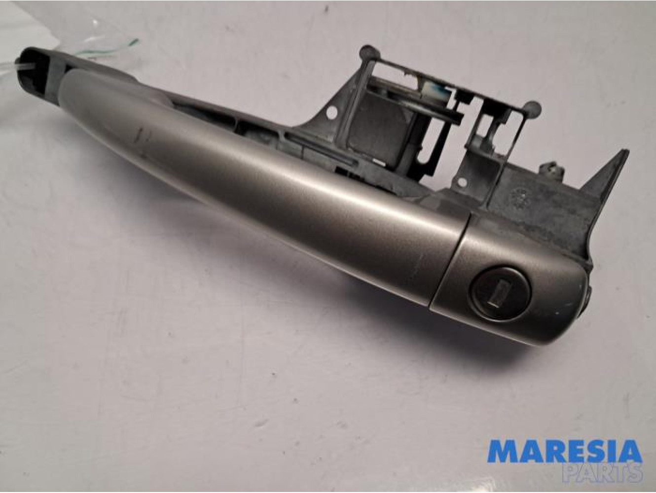Peugeot - 207 - Door handle 4-door, front left