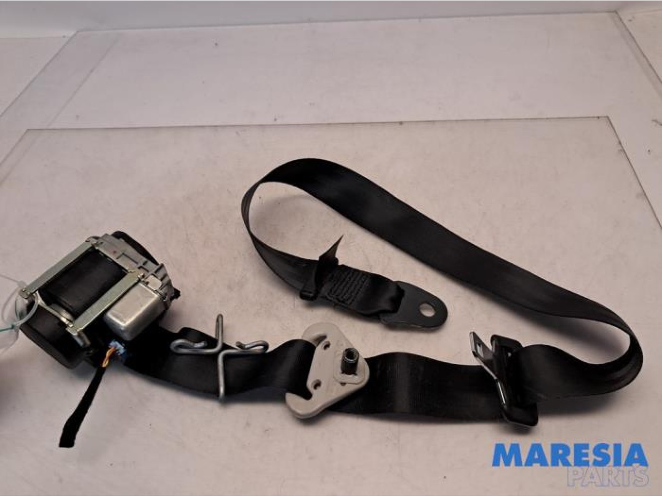 Peugeot - 207 - Front seatbelt, left