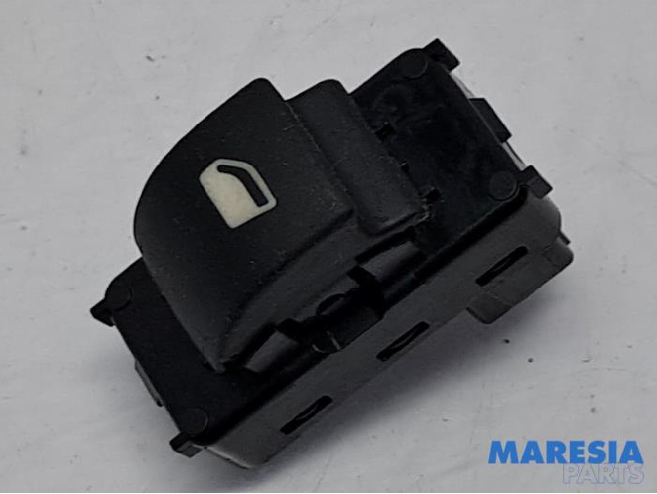 Peugeot - 207 - Electric window switch