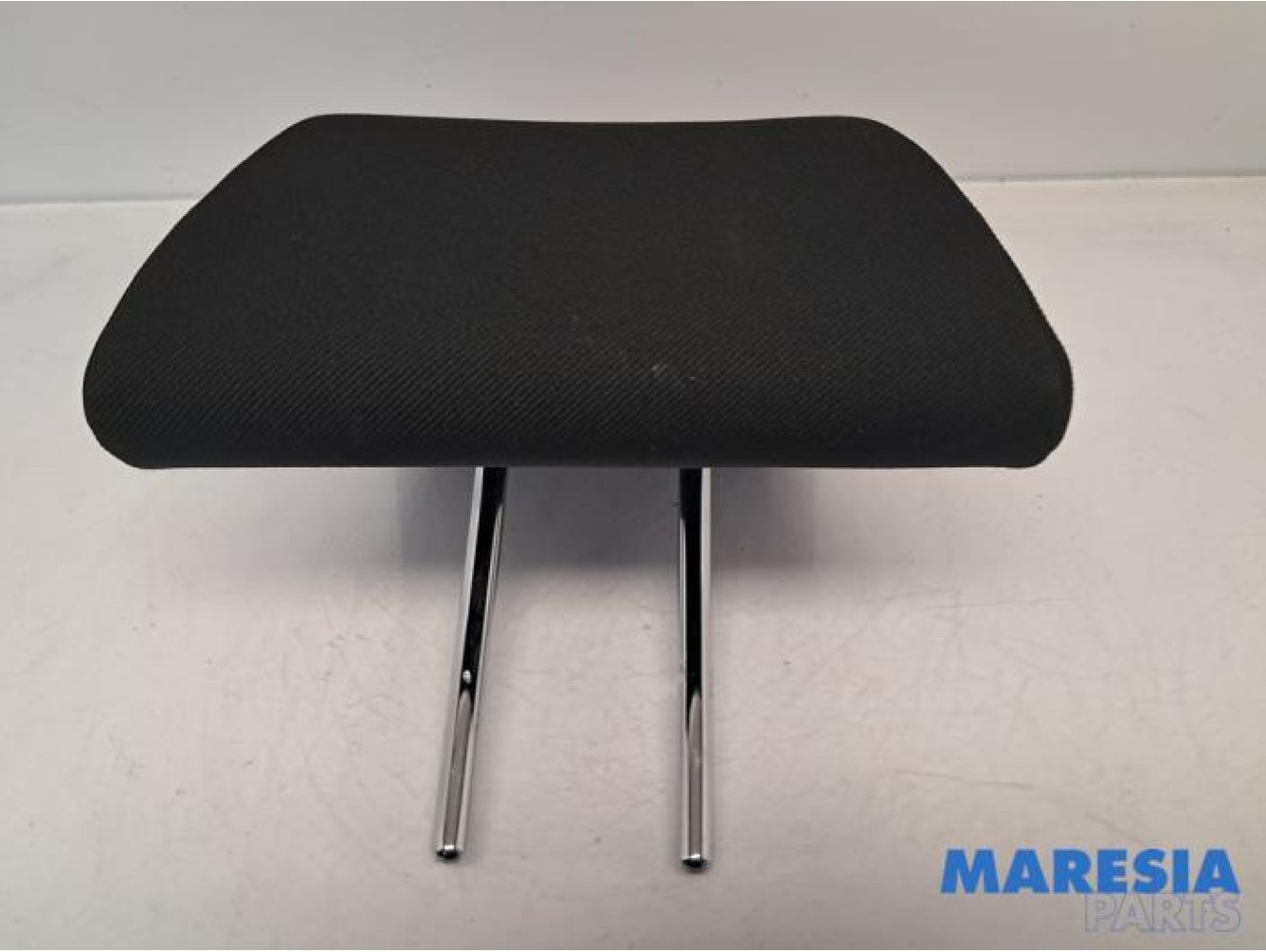 Peugeot - 207 - Headrest