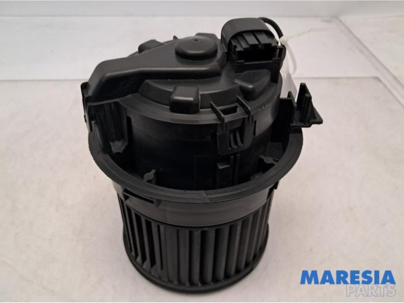 Peugeot - 208 - Heating and ventilation fan motor