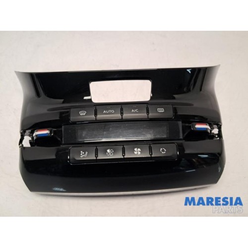 Peugeot - 208 - Panneau de commandes chauffage