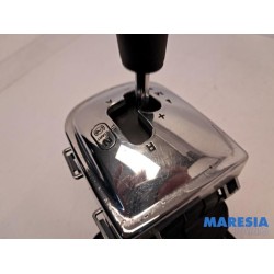 Peugeot - 208 - Automatic gear selector
