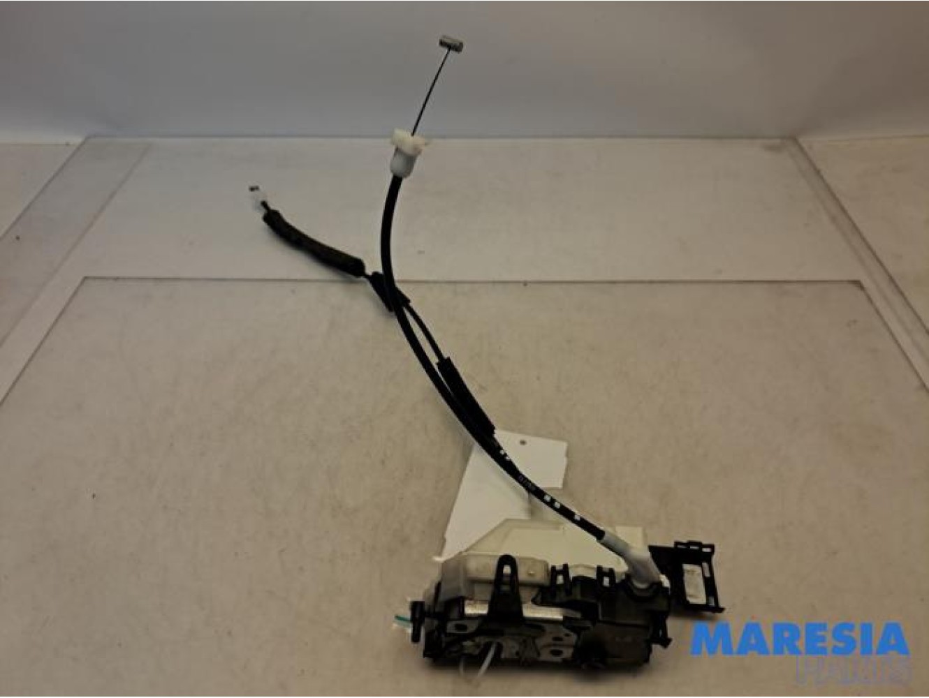 Citroen - C5 - Front door lock mechanism 4-door, right