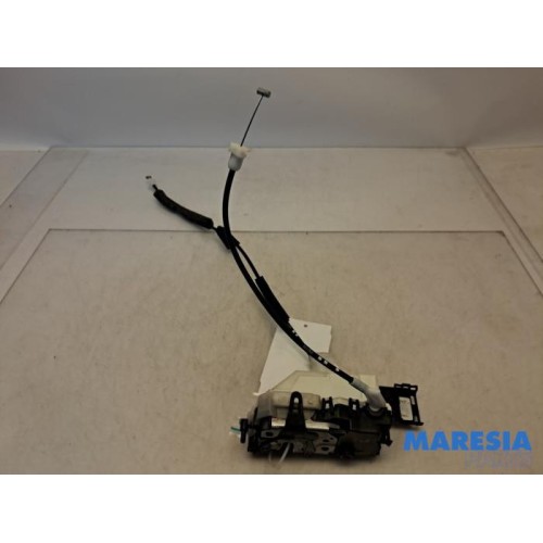 Citroen - C5 - Front door lock mechanism 4-door, right