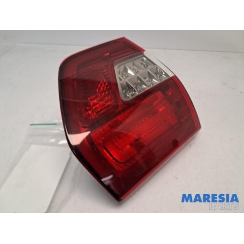 Citroen - C5 - Taillight, left