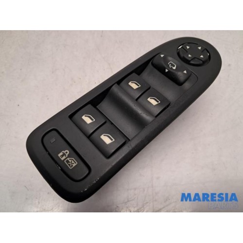 Citroen - C5 - Multi-functional window switch