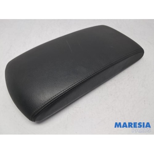 Citroen - C5 - Armrest